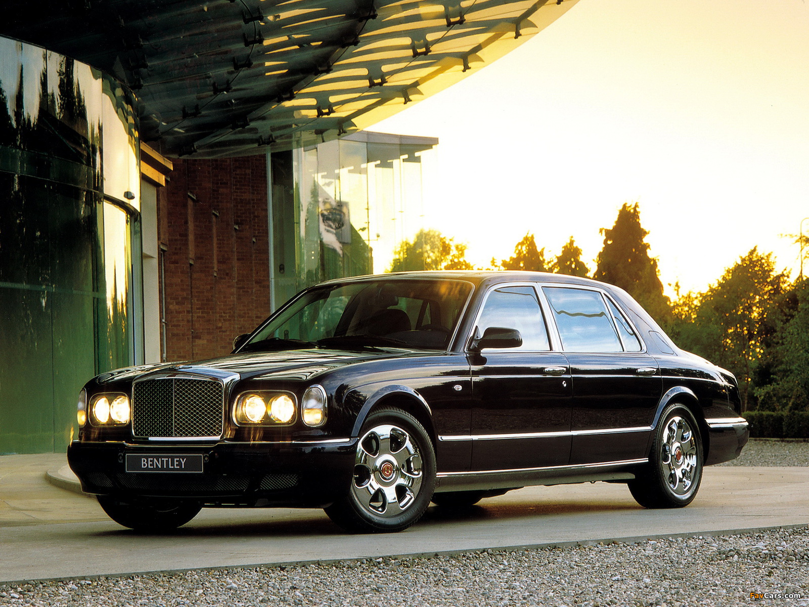 Images of Bentley Arnage Red Label LWB Personal Commission 2001–02 (1600 x 1200)