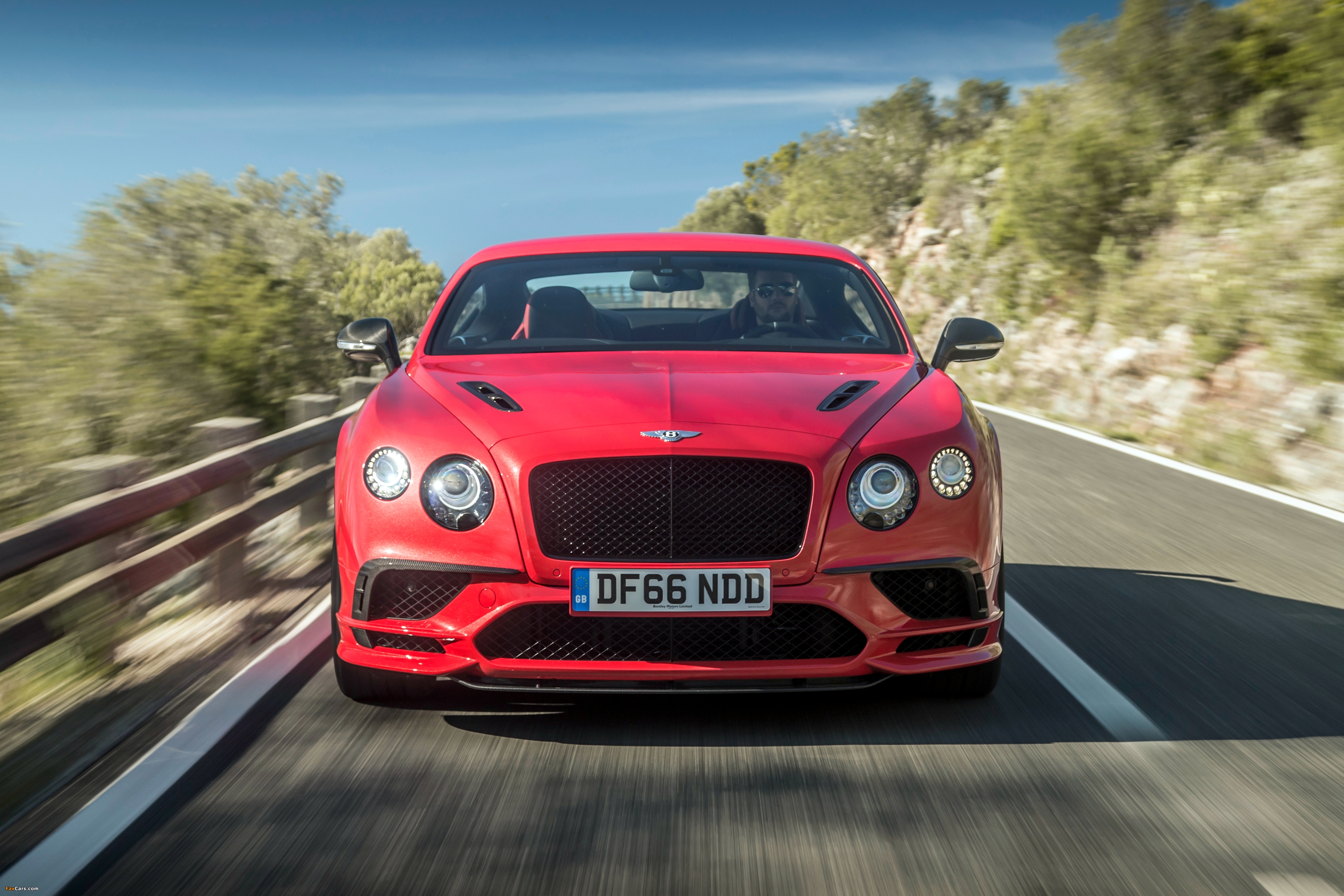 Bentley Continental Supersports 2017 wallpapers (4096 x 2731)
