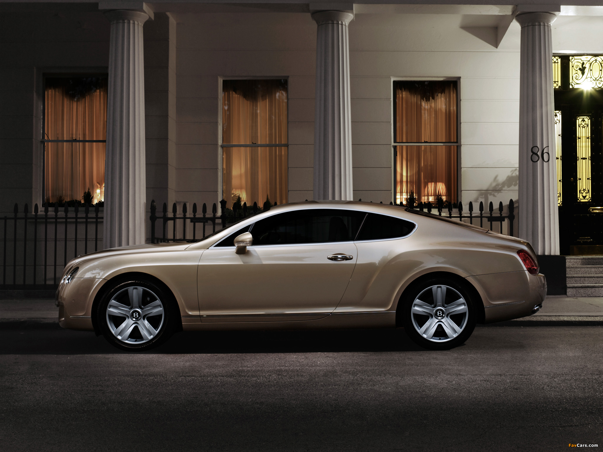 Pictures of Bentley Continental GT 2007–11 (2048 x 1536)