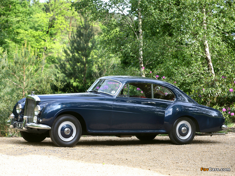 Images of Bentley R-Type Continental Sports Saloon by Mulliner 1952–55 (800 x 600)