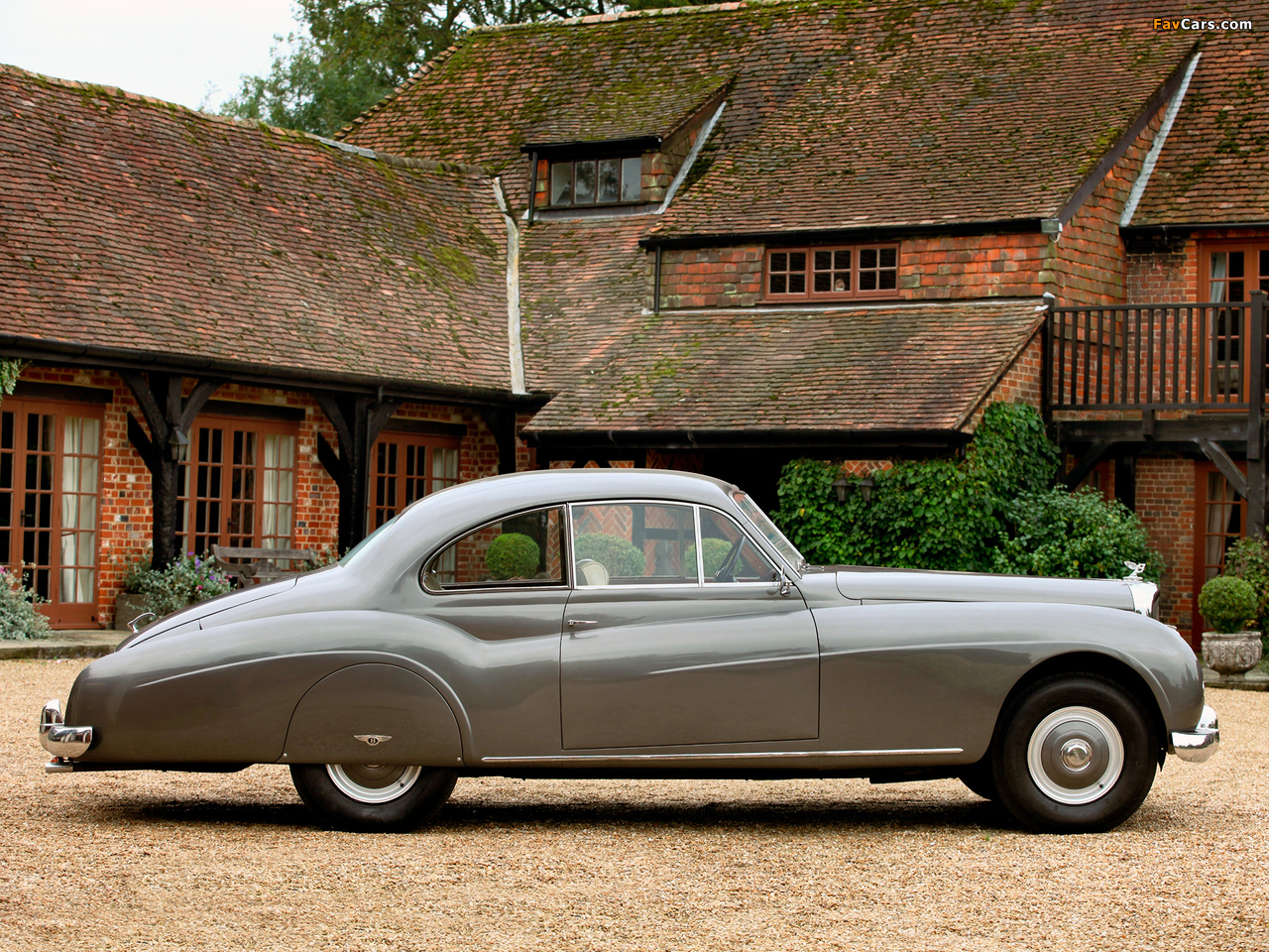 Bentley R-Type Coupe 1954–55 pictures (1280 x 960)