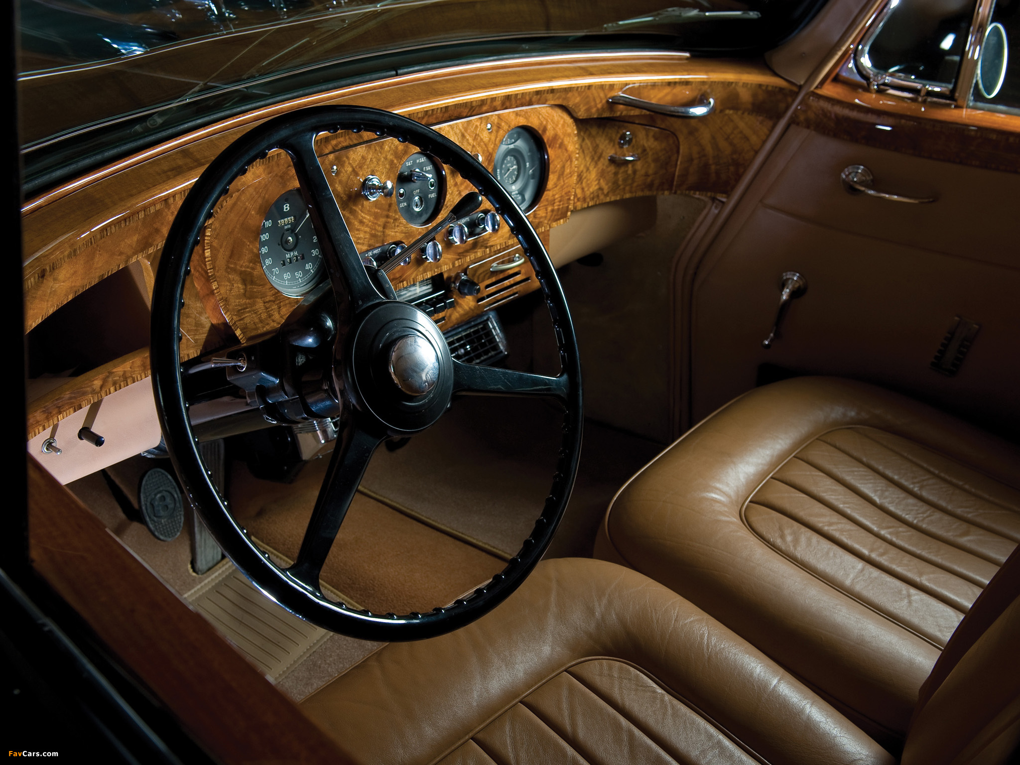 Images of Bentley S1 Empress Saloon by Hooper 1959 (2048 x 1536)