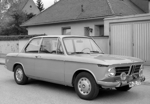 BMW 2002 (E10) 1968–75 images