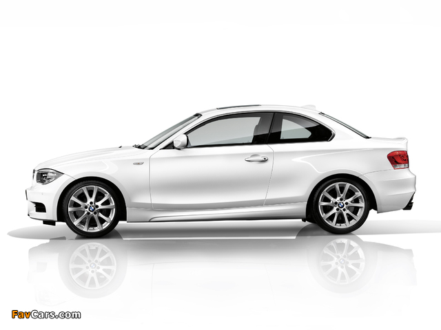 Pictures of BMW 135i Coupe (E82) 2011 (640 x 480)