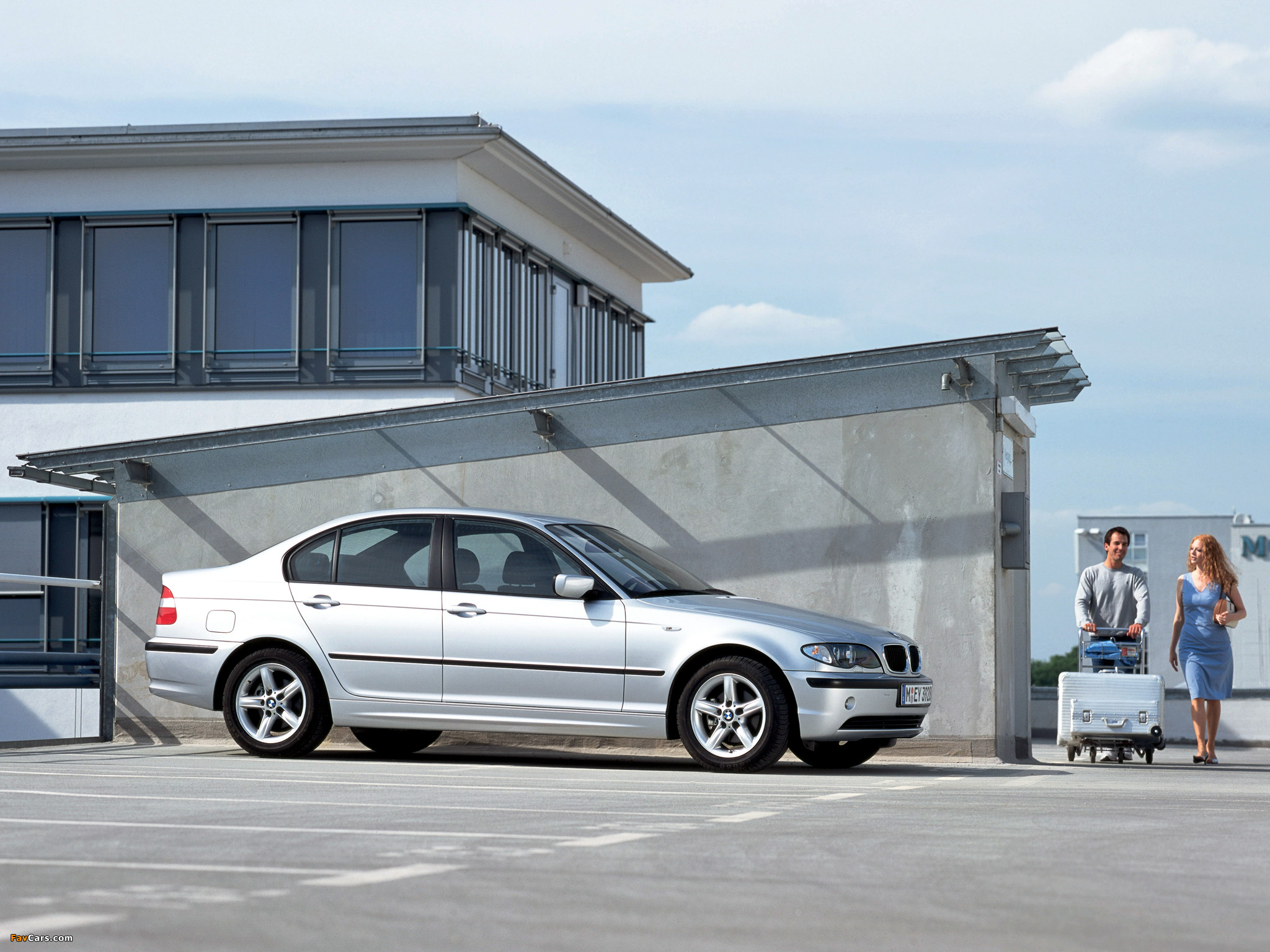 BMW 318i Sedan (E46) 2001–05 images (2048 x 1536)