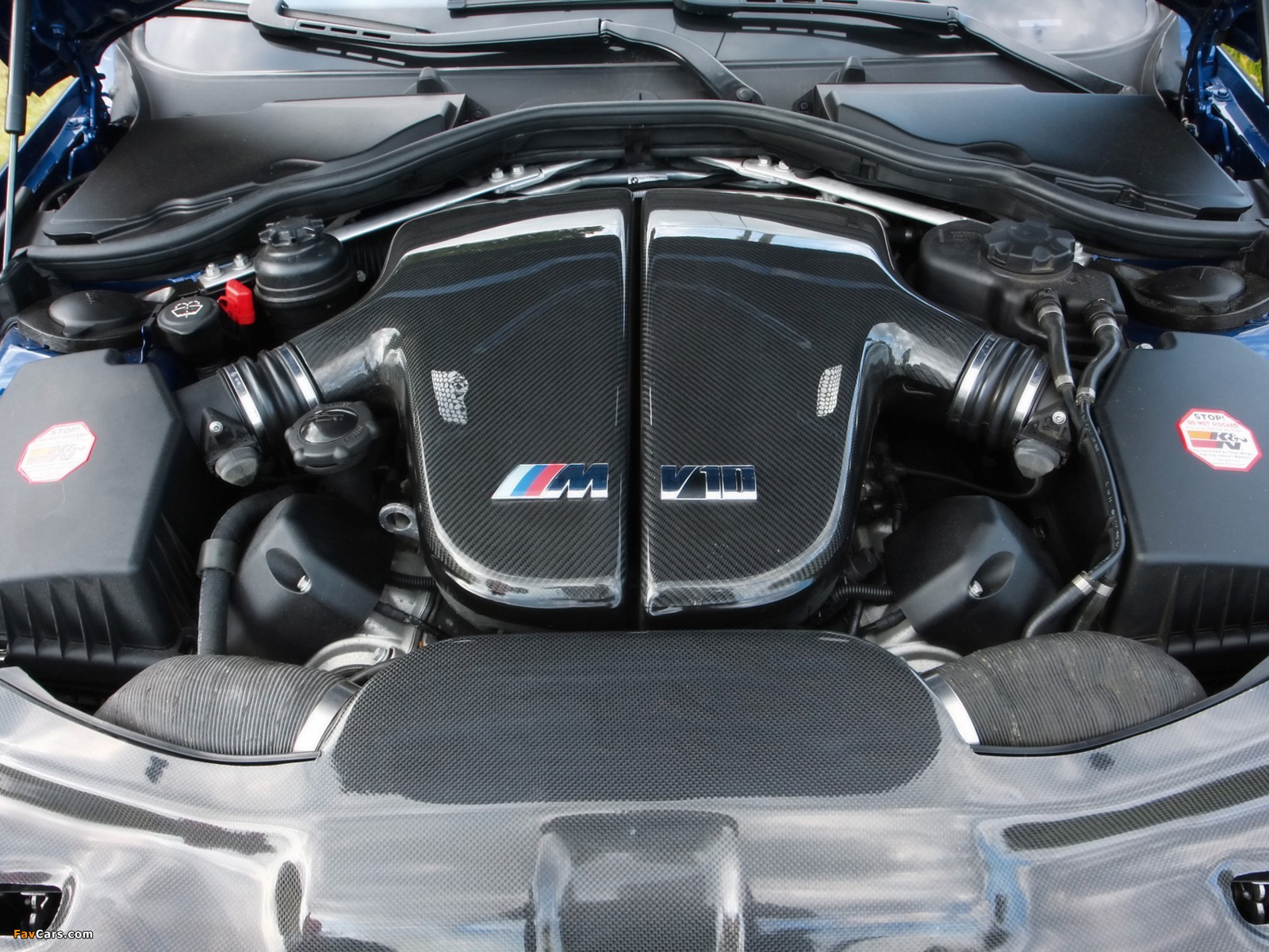 Мотор м 5. V10 BMW m5 мотор. Мотор BMW m3 e92. S85 BMW мотор. Мотор 3.3 БМВ м3.