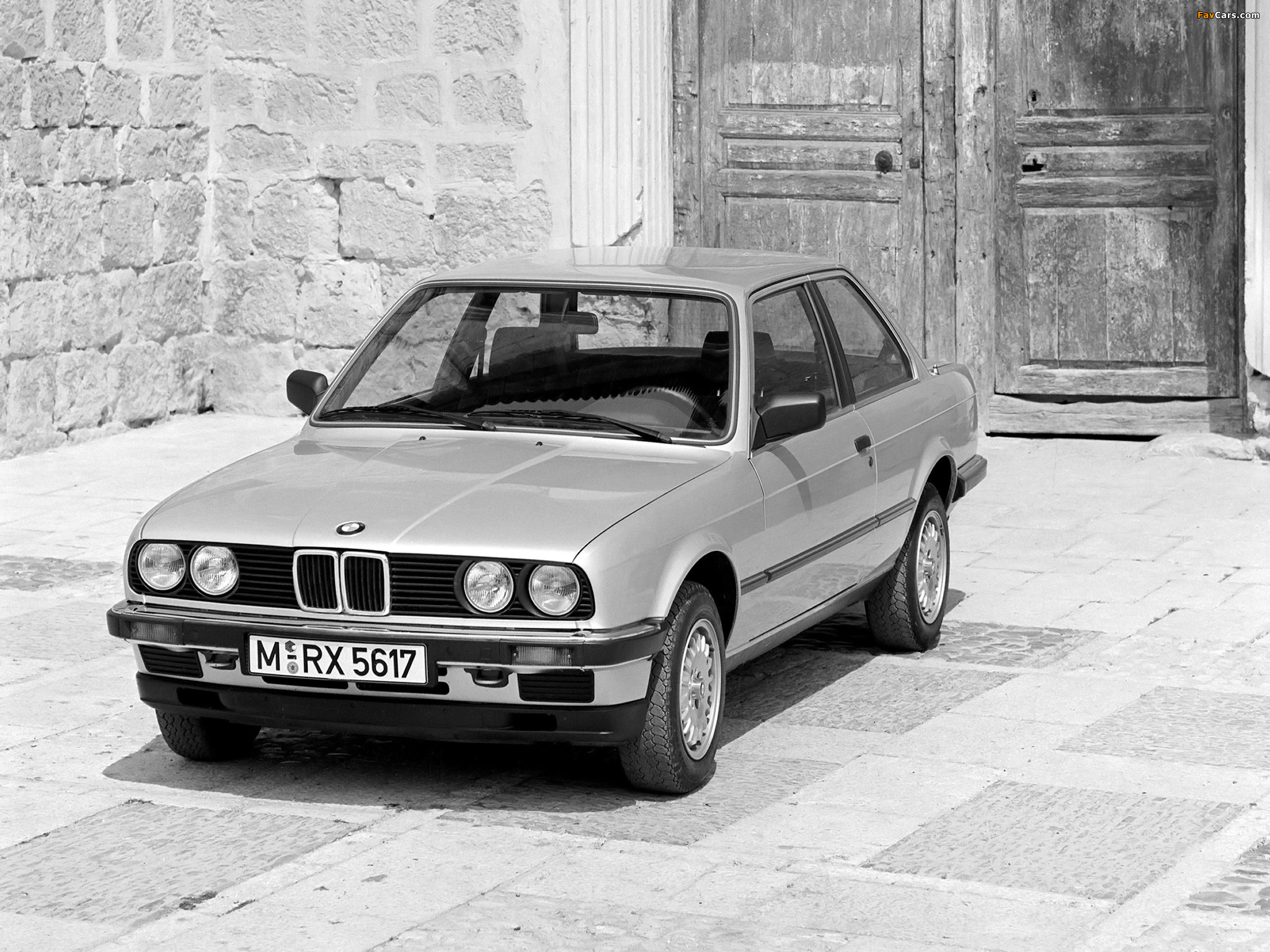 Pictures of BMW 325e Coupe (E30) 1983–88 (2048 x 1536)