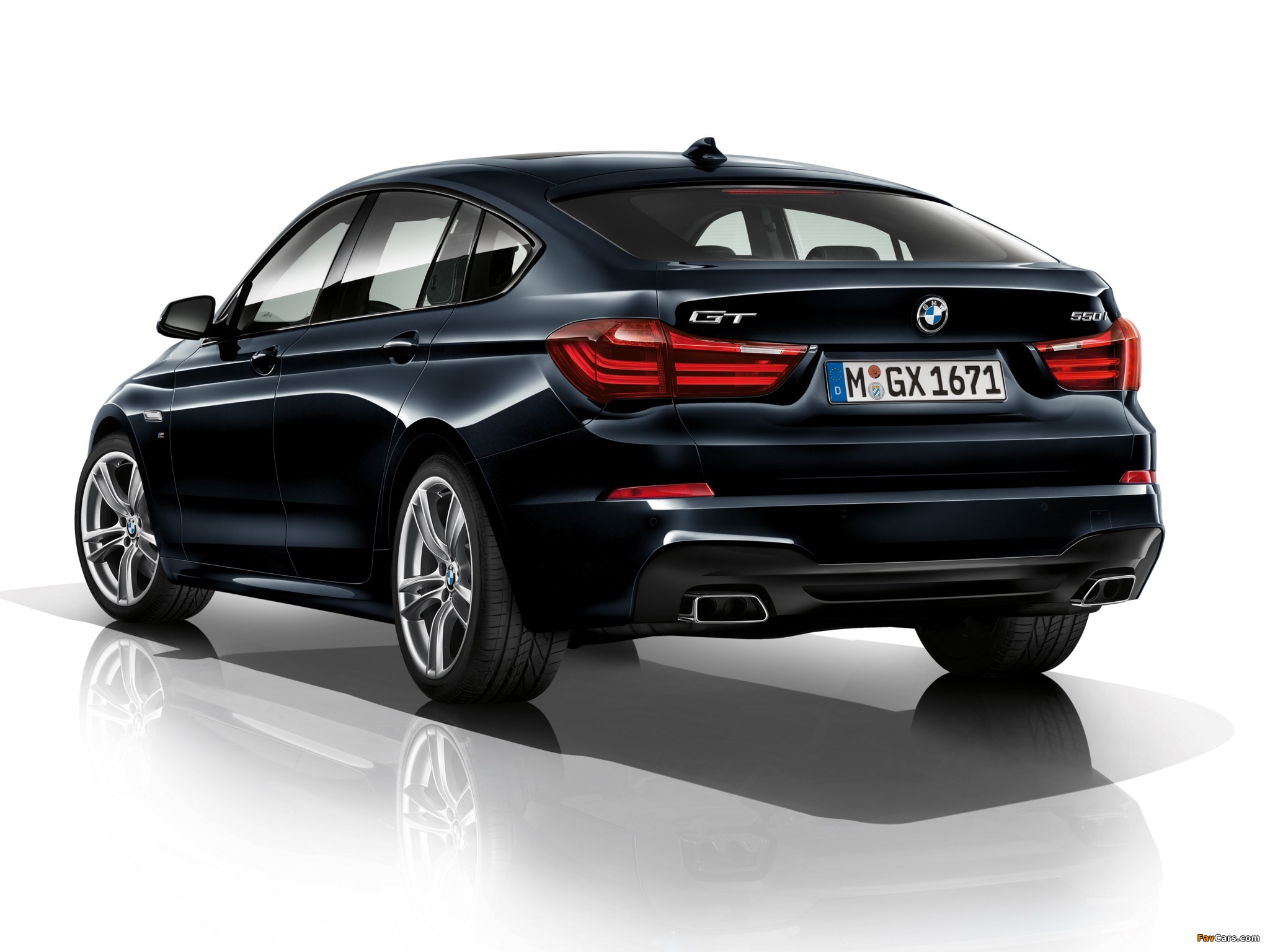 BMW 550i Gran Turismo M Sport Package (F07) 2013 wallpapers (2048 x 1536)