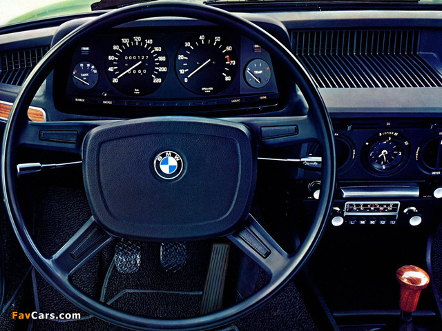 BMW 520i Sedan (E12) 1972–76 images (640 x 480)
