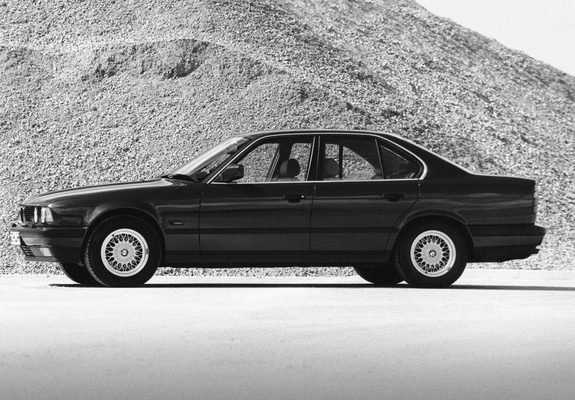 BMW 5 Series Sedan UK-spec (E34) 1988–95 photos