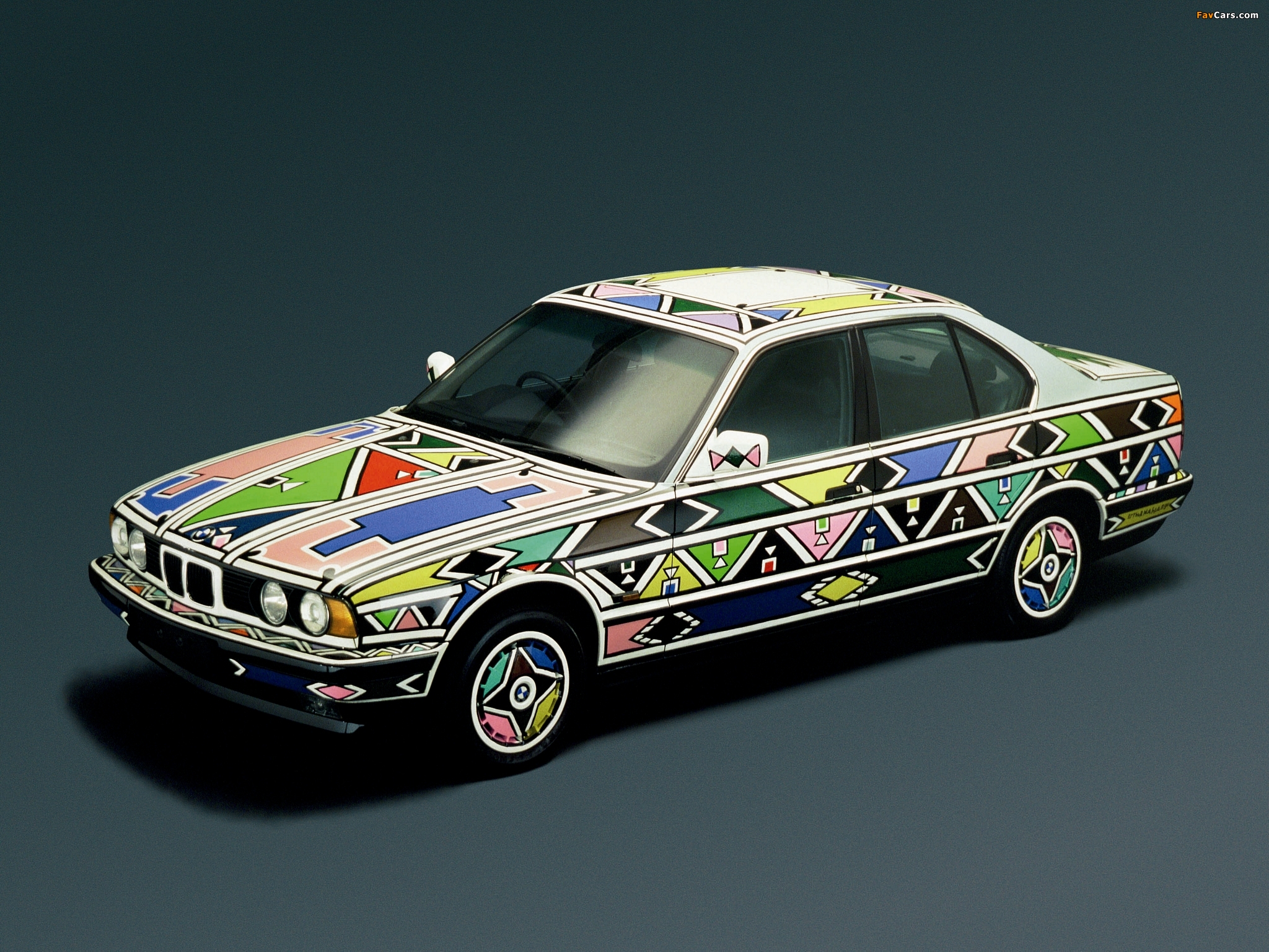BMW 525i Art Car by Esther Mahlangu (E34) 1992 wallpapers (2048 x 1536)
