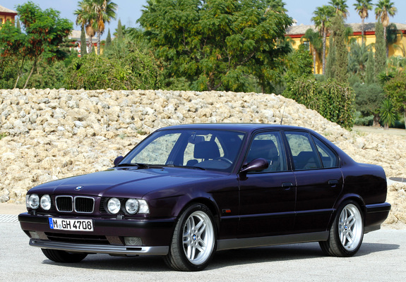 BMW M5 Sedan (E34) 1994–95 photos
