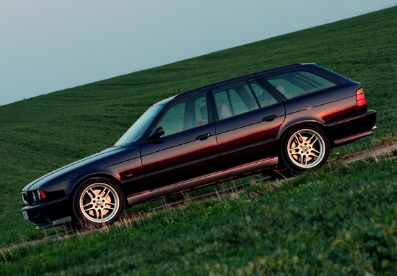 BMW M5 Touring (E34) 1994–95 pictures