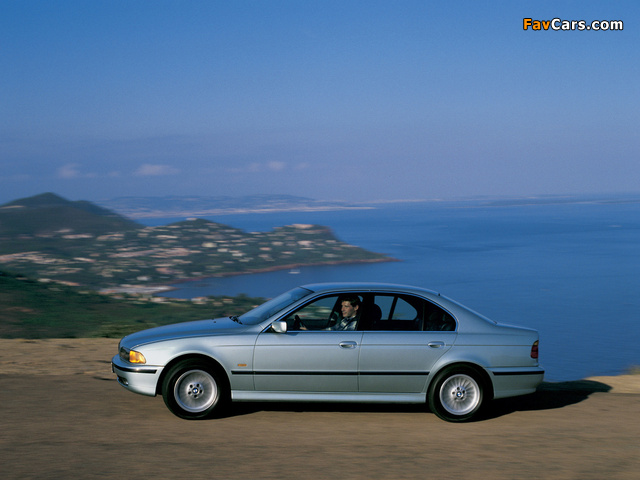 BMW 540i Sedan (E39) 1996–2000 pictures (640 x 480)