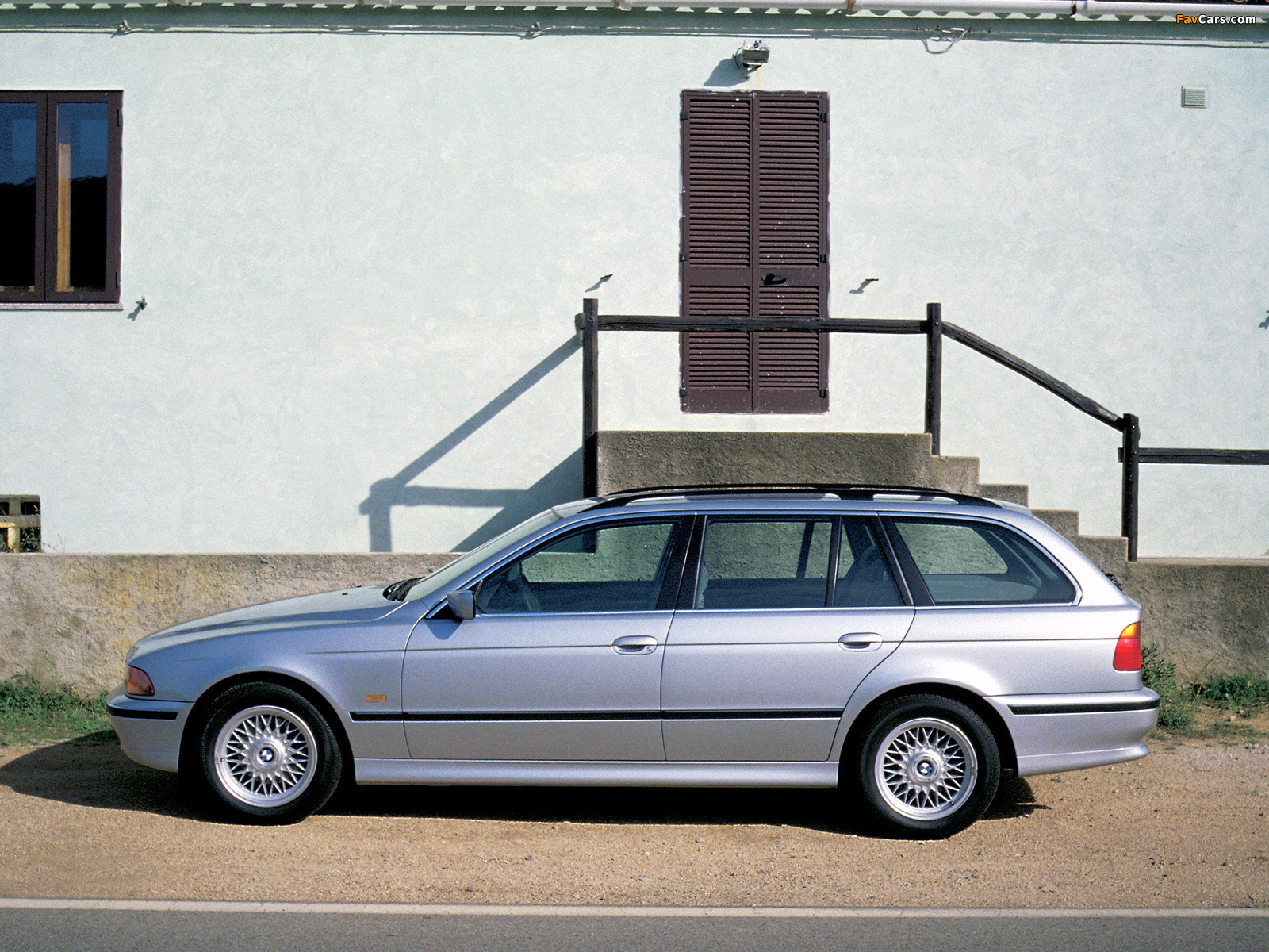 BMW 528i Touring (E39) 1997–2000 images (1600 x 1200)