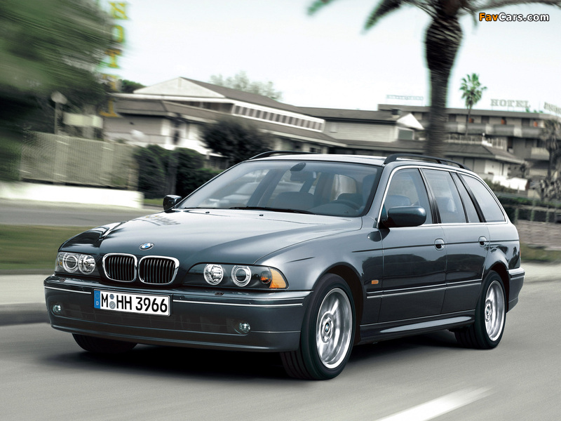 BMW 540i Touring (E39) 1997–2004 images (800 x 600)