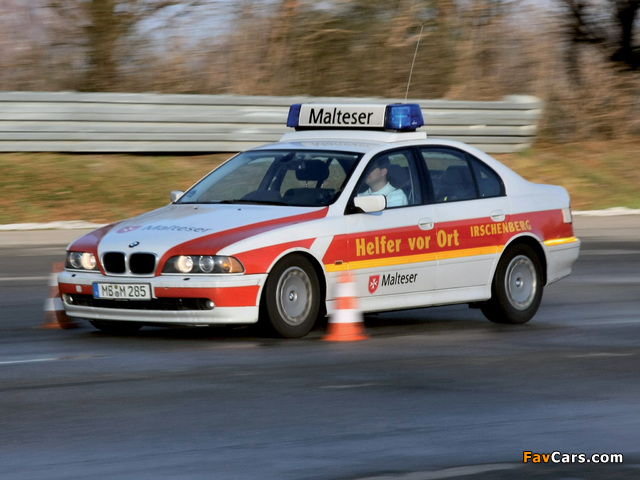 BMW 540i Emergency (E39) 2000–03 images (640 x 480)