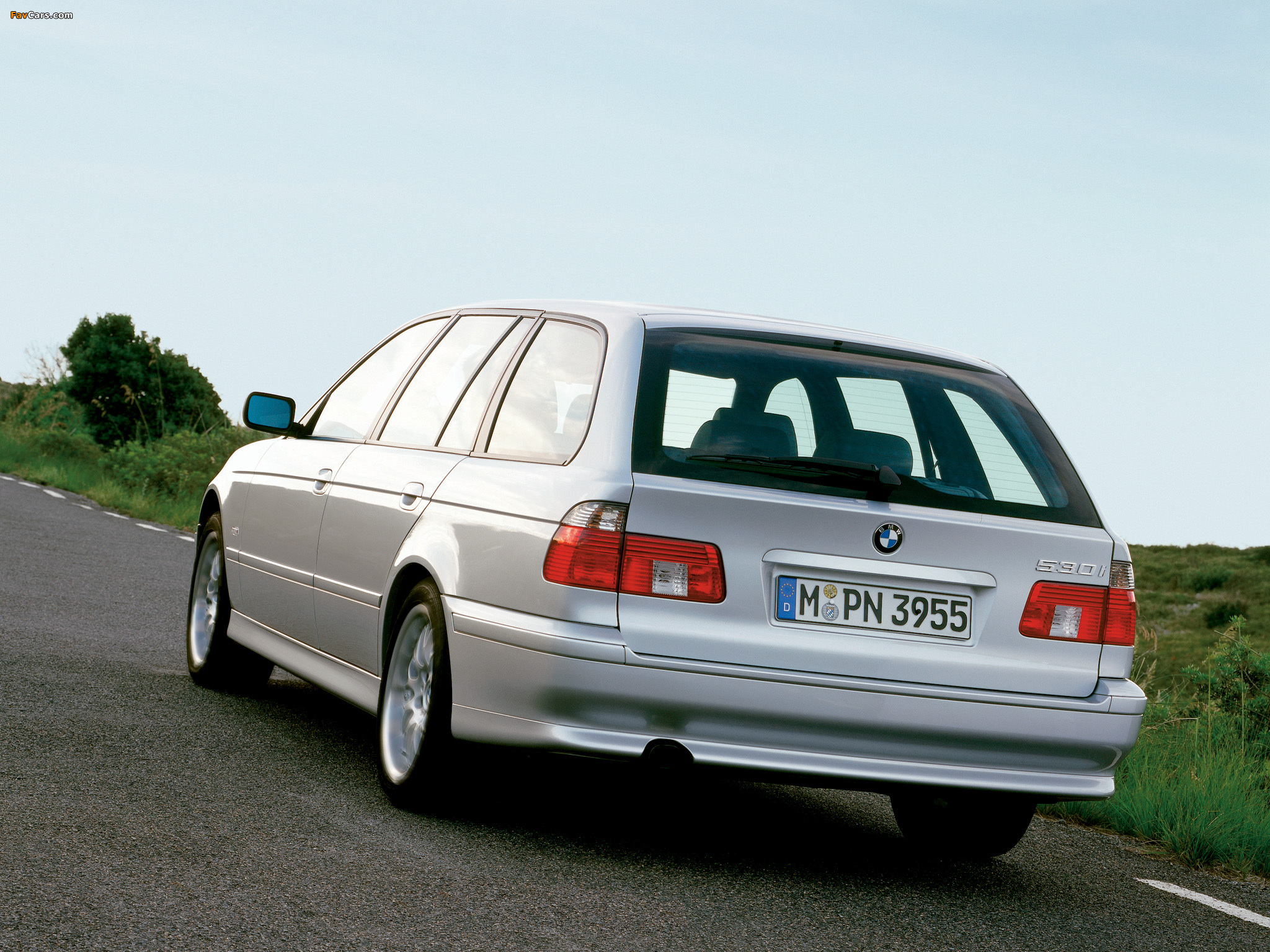 BMW 530i Touring (E39) 2000–04 images (2048 x 1536)