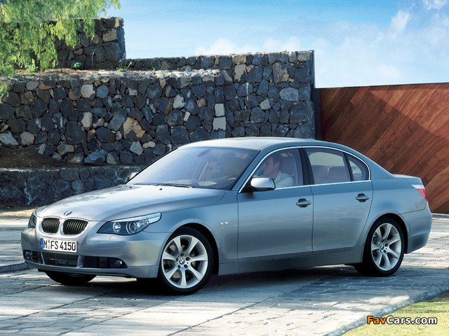 BMW 5 Series Sedan (E60) 2003–07 images (640 x 480)