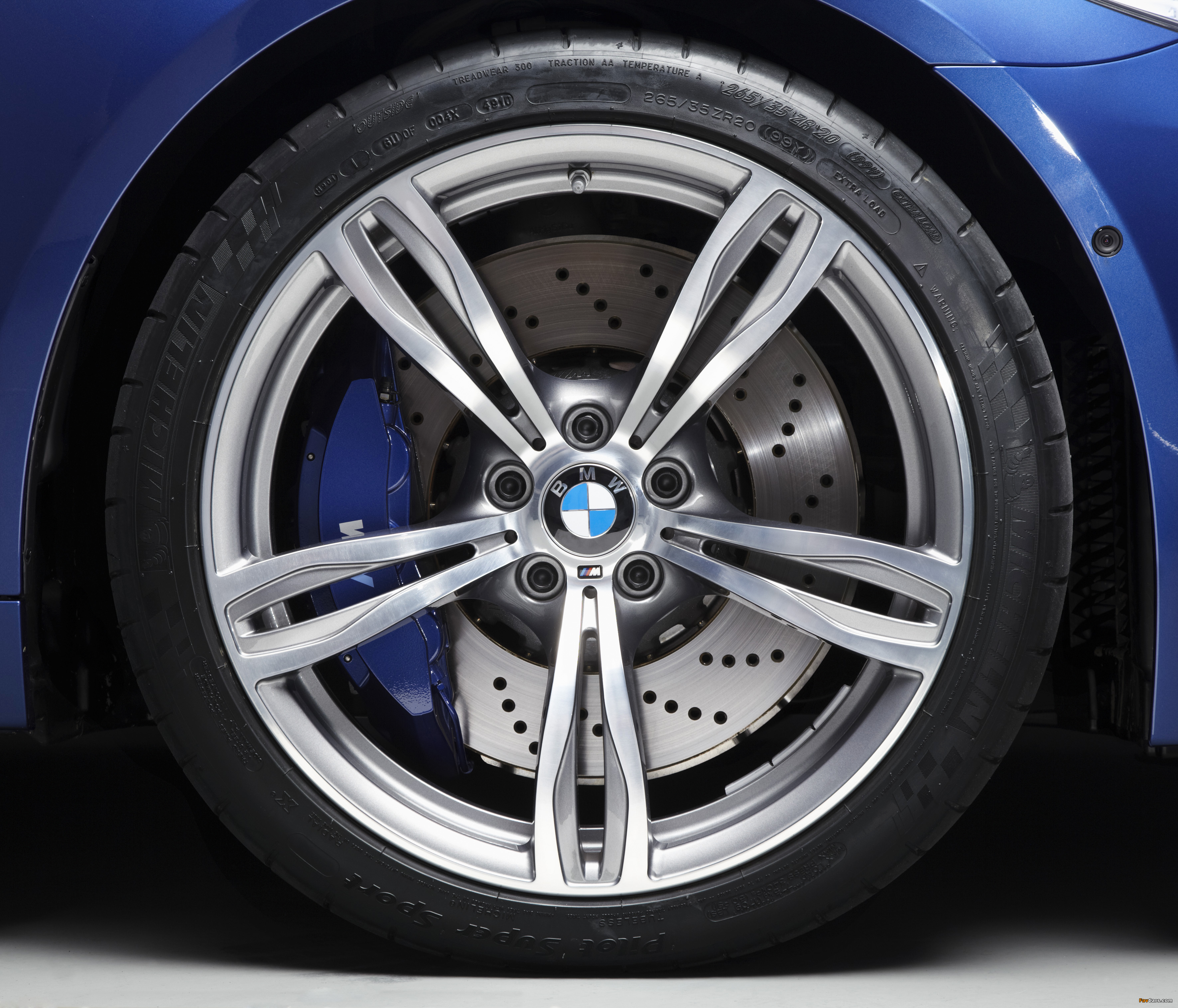 Все стили дисков бмв. BMW m5 f10 Wheels. BMW m5 f10 2012. Диски BMW m5 f10. BMW m5 f10 колеса.
