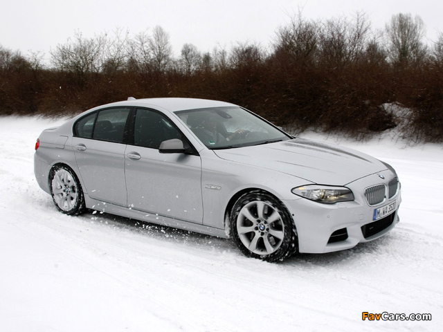 BMW M550d xDrive Sedan (F10) 2012 photos (640 x 480)