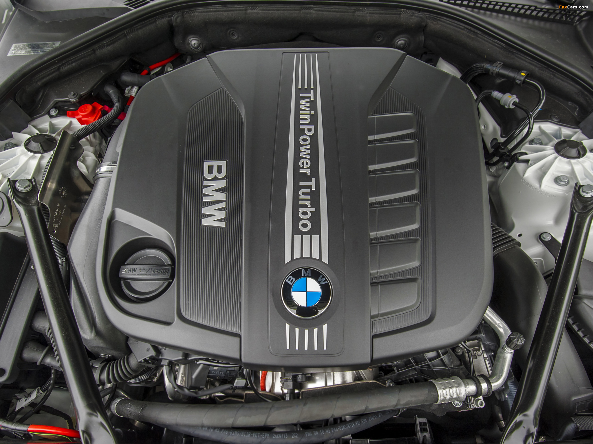 Дизельные моторы бмв. BMW x5 f95 мотор. БМВ ф10 дизель. БМВ ф10 мотор 3.5. BMW m5 f10 мотор.