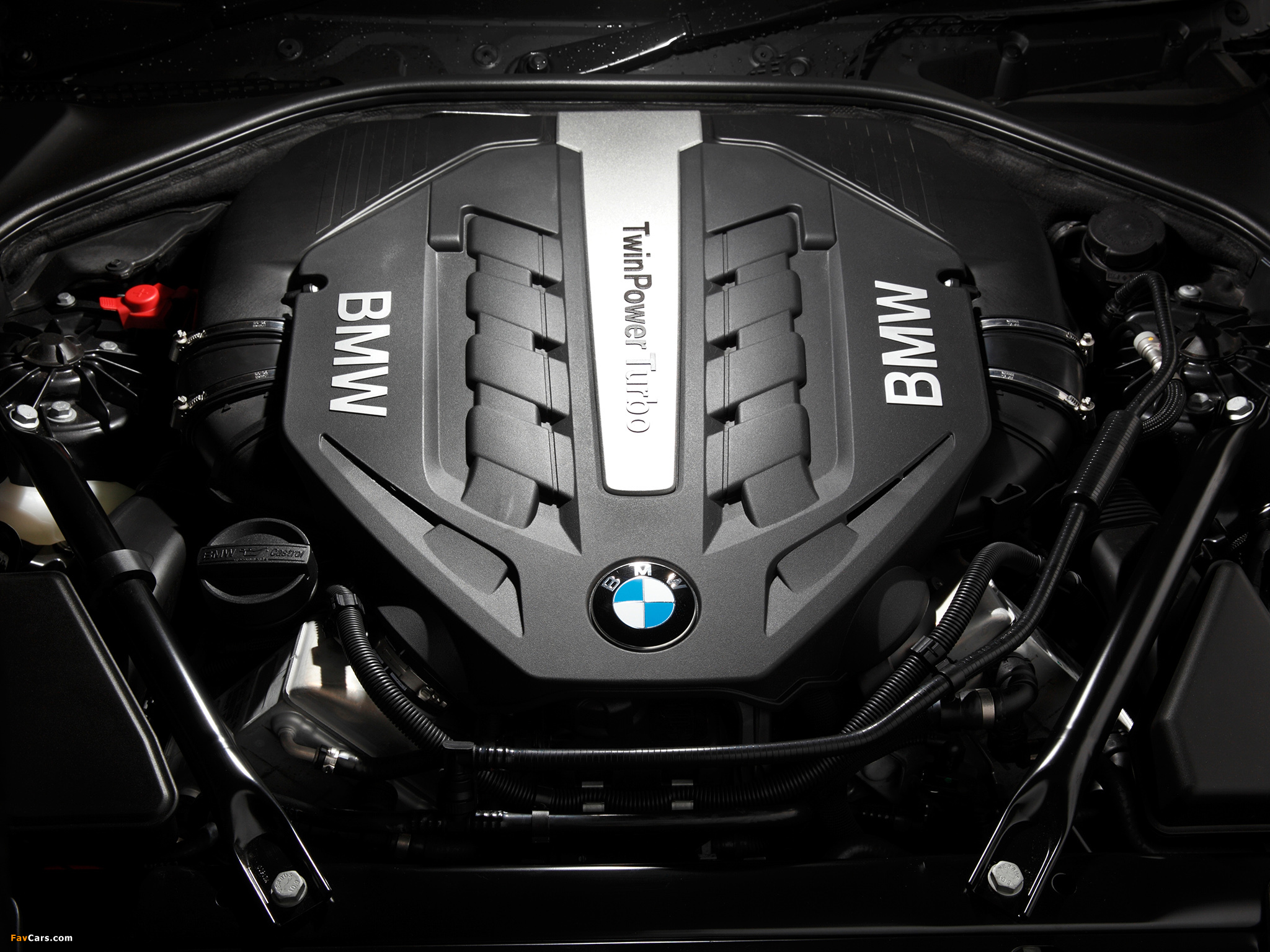 BMW 550i Sedan M Sport Package AU-spec (F10) 2013 photos (2048 x 1536)