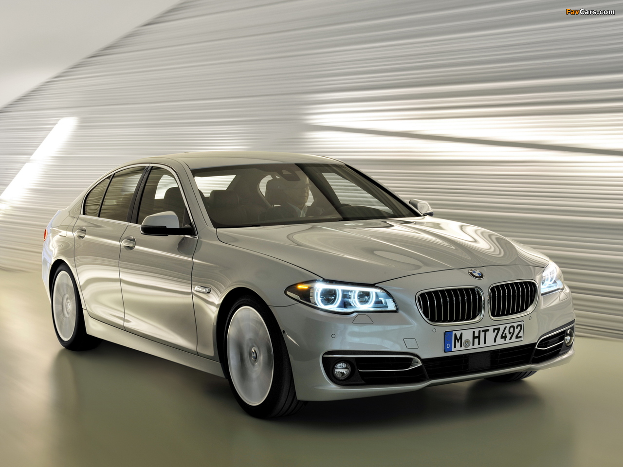 BMW 535i Sedan Luxury Line (F10) 2013 wallpapers (1280 x 960)
