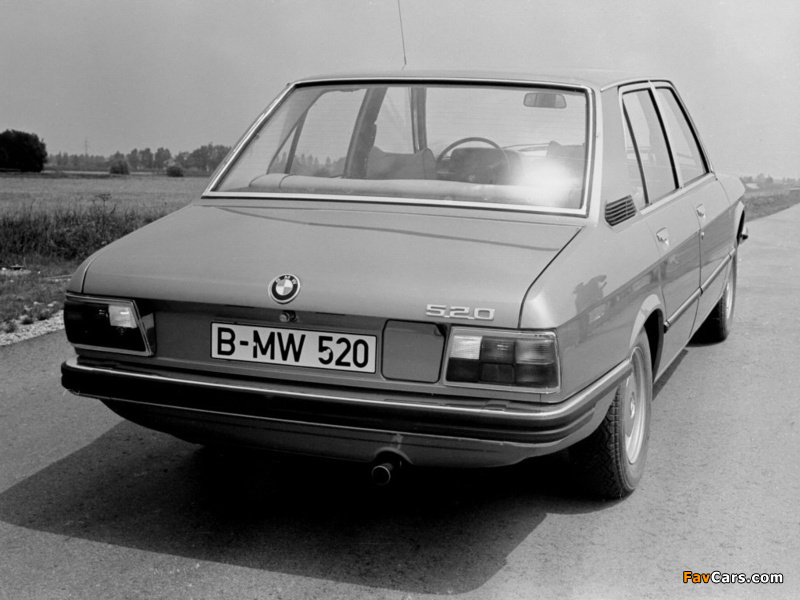 BMW 520 Sedan (E12) 1972–76 photos (800 x 600)