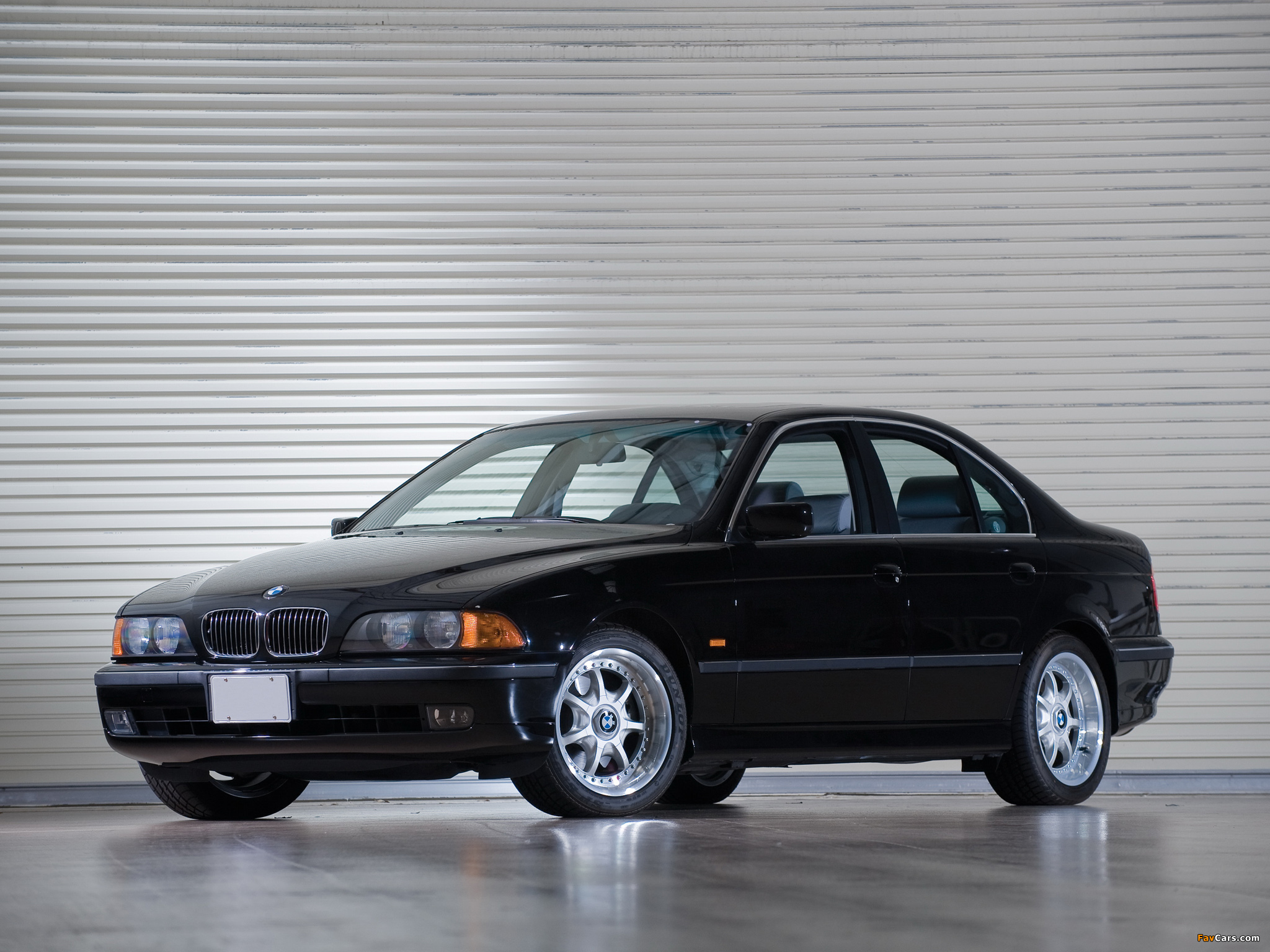 BMW 540i Sedan US-spec (E39) 1996–2003 images (2048 x 1536)