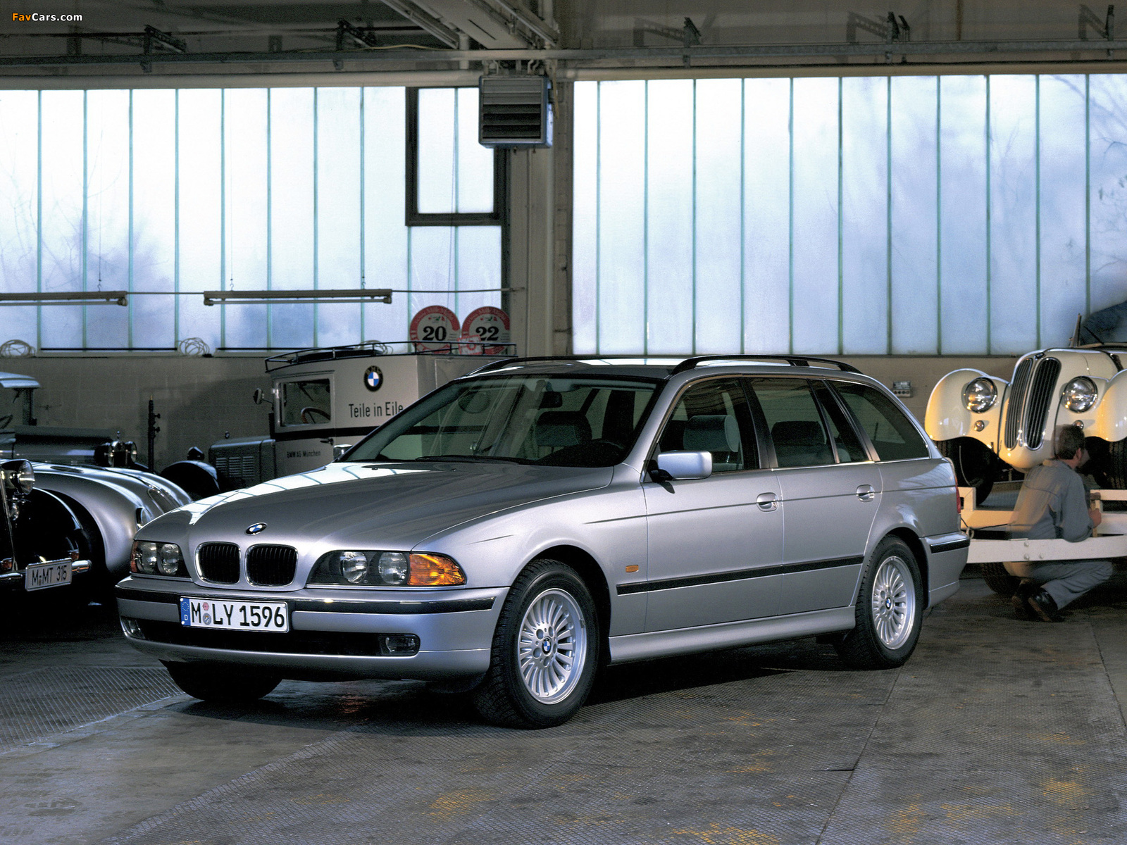 Images of BMW 528i Touring (E39) 1997–2000 (1600 x 1200)