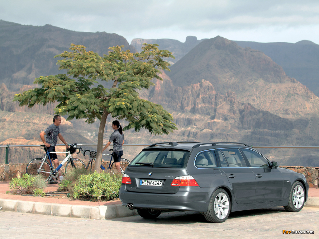 Images of BMW 545i Touring (E61) 2004–05 (1024 x 768)