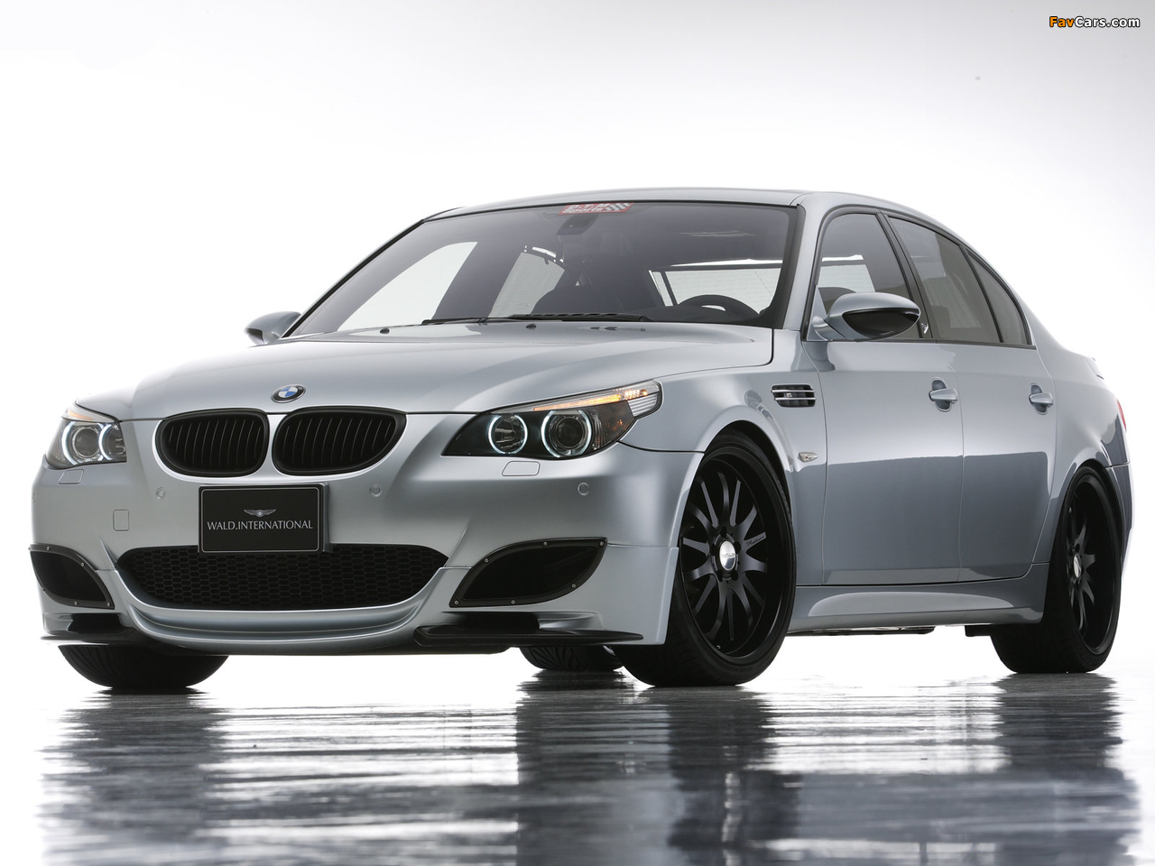 Images of WALD BMW M5 (E60) 2004–10 (1280 x 960)