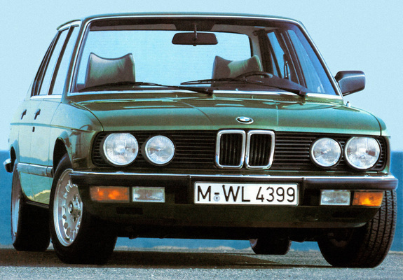 Images of BMW 528i Sedan (E28) 1981–87
