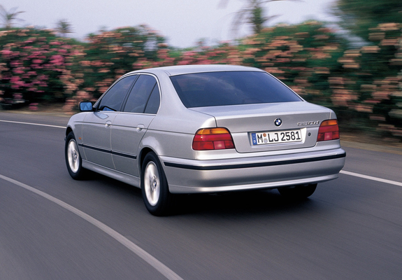 Photos of BMW 530d Sedan (E39) 1998–2000
