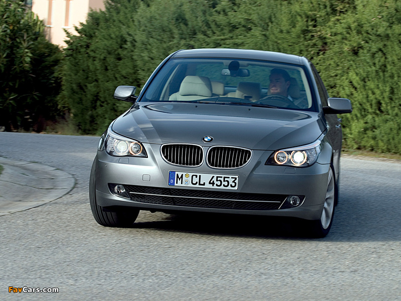 Photos of BMW 530i Sedan (E60) 2007–10 (800 x 600)