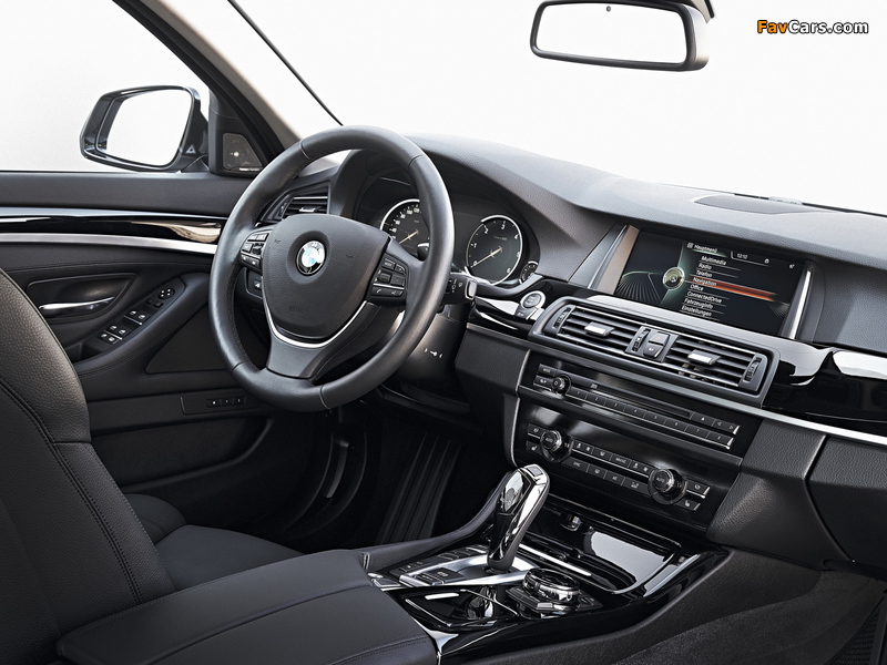 Photos of BMW 518d Sedan (F10) 2013 (800 x 600)