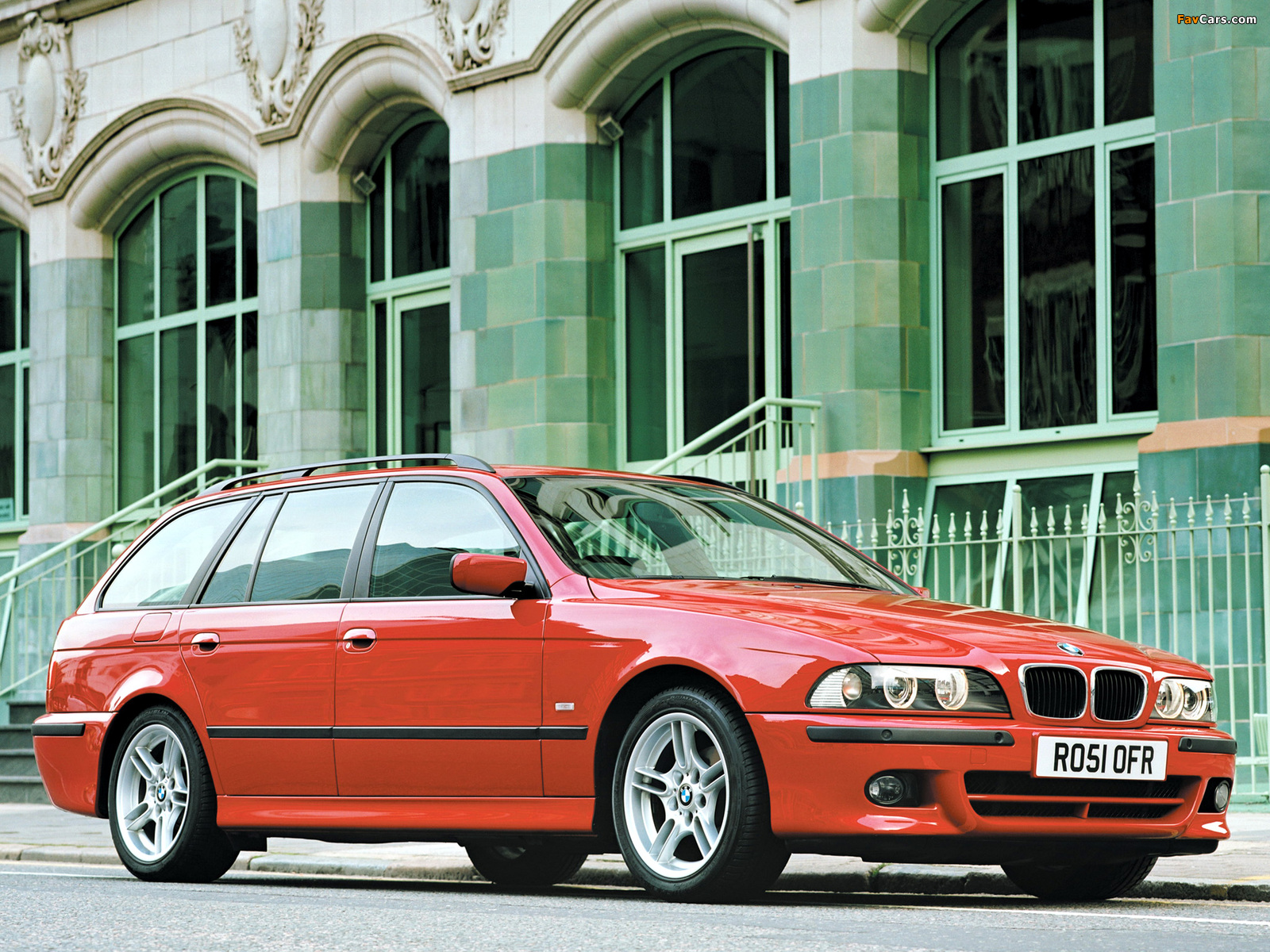 Pictures of BMW 525i Touring M Sports Package (E39) 2002 (1600 x 1200)
