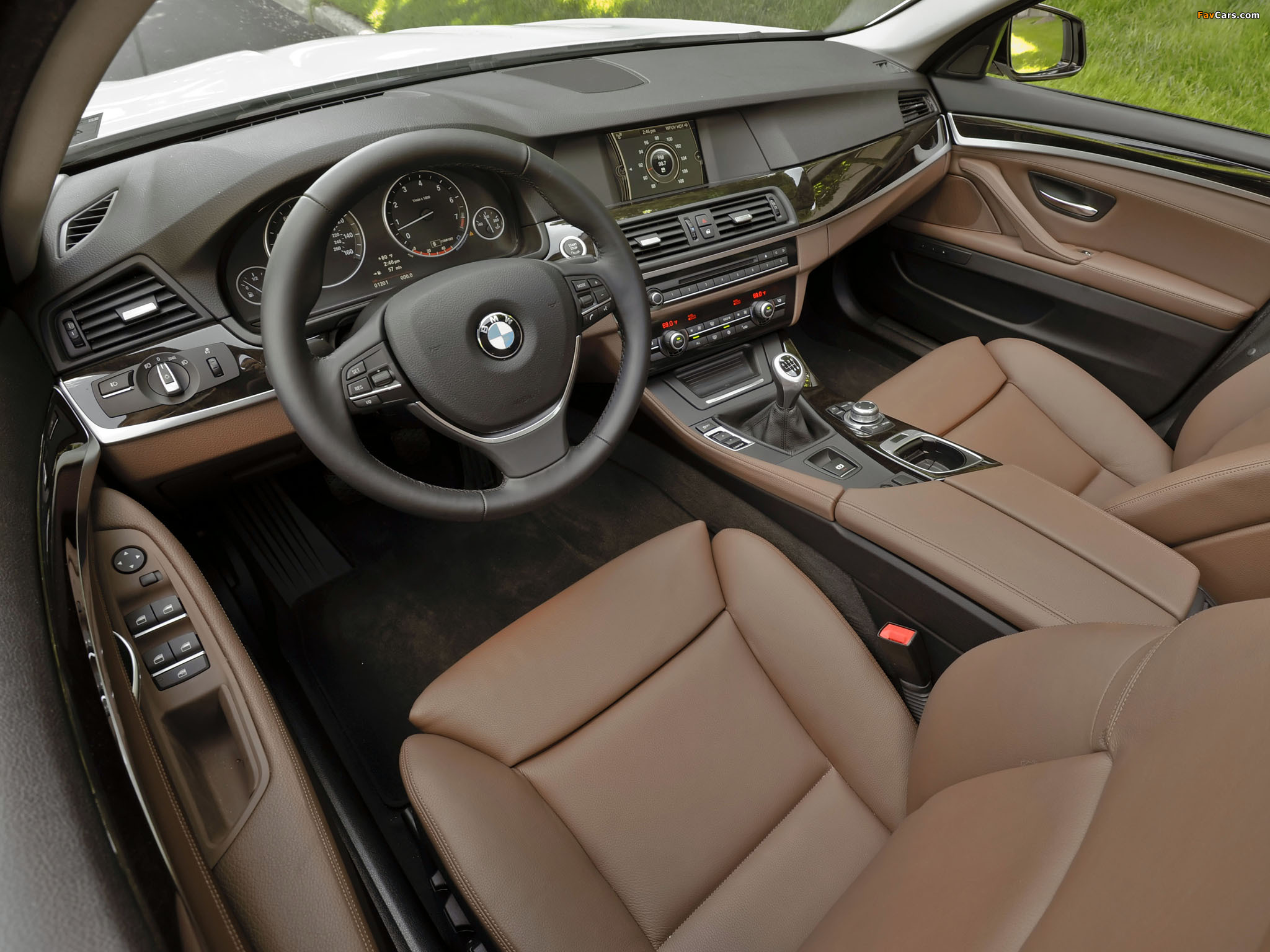 Pictures of BMW 535i Sedan US-spec (F10) 2010 (2048 x 1536)