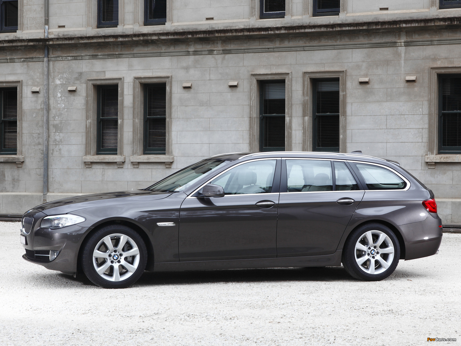 Pictures of BMW 535i Touring AU-spec (F11) 2011 (1600 x 1200)