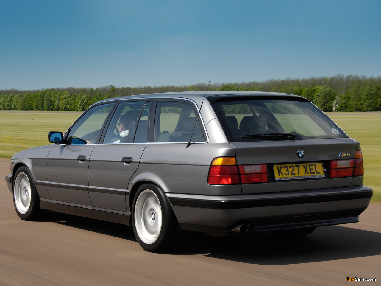 BMW M5 Touring (E34) 1992–94 wallpapers (1280 x 960)