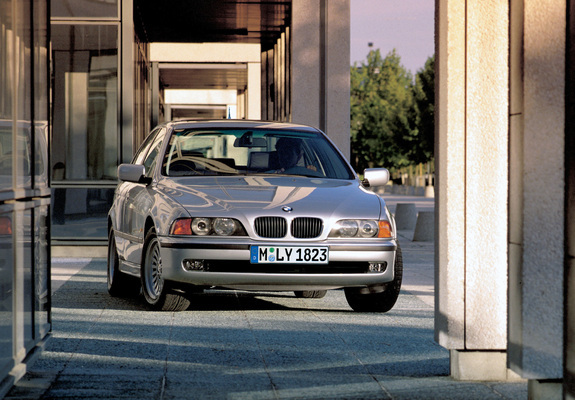 BMW 540i Sedan (E39) 1996–2000 wallpapers