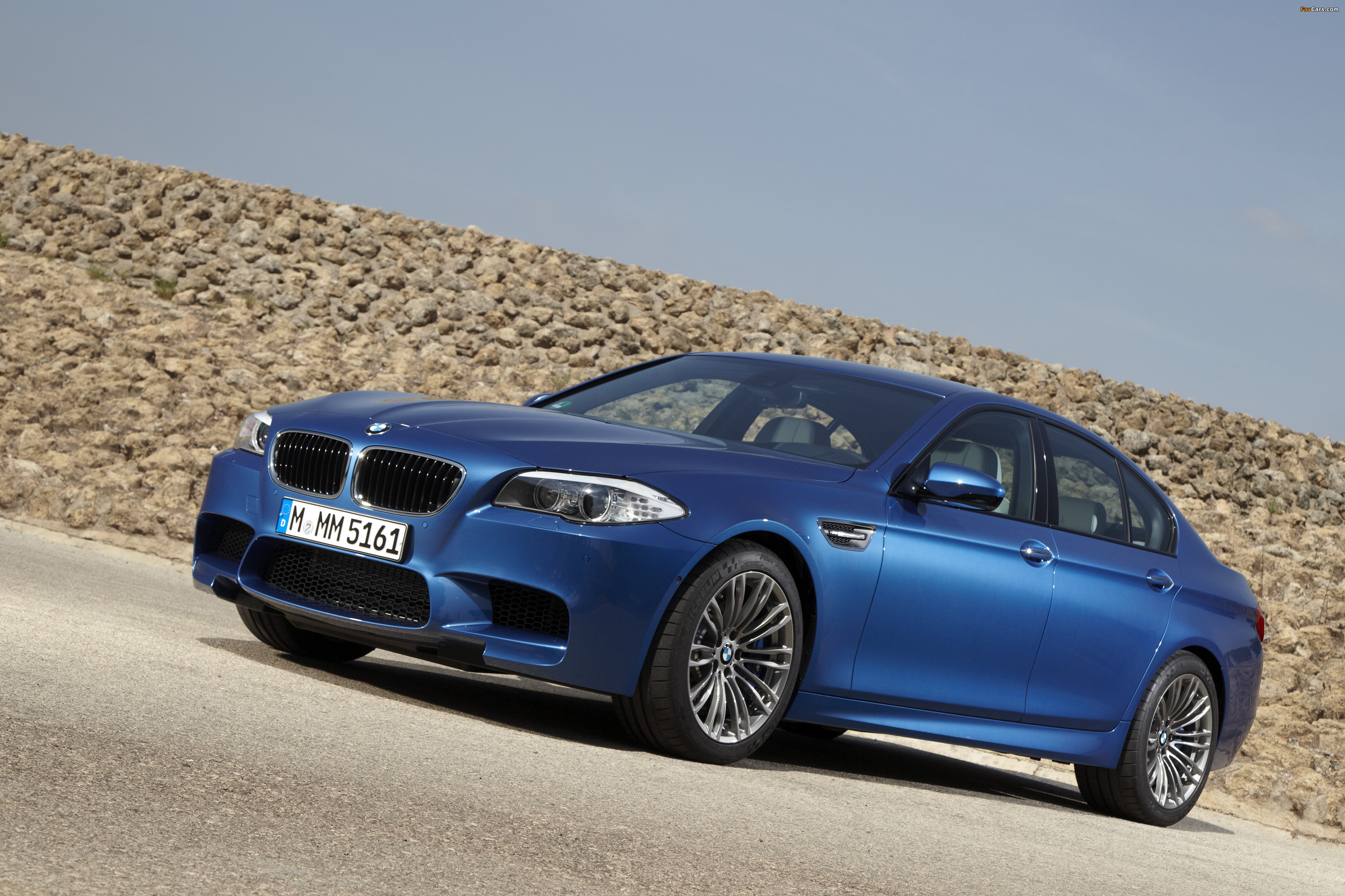 BMW M5 (F10) 2011–13 wallpapers (3543 x 2362)