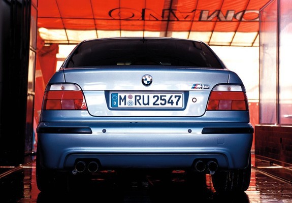 BMW M5 (E39) 1998–2003 images