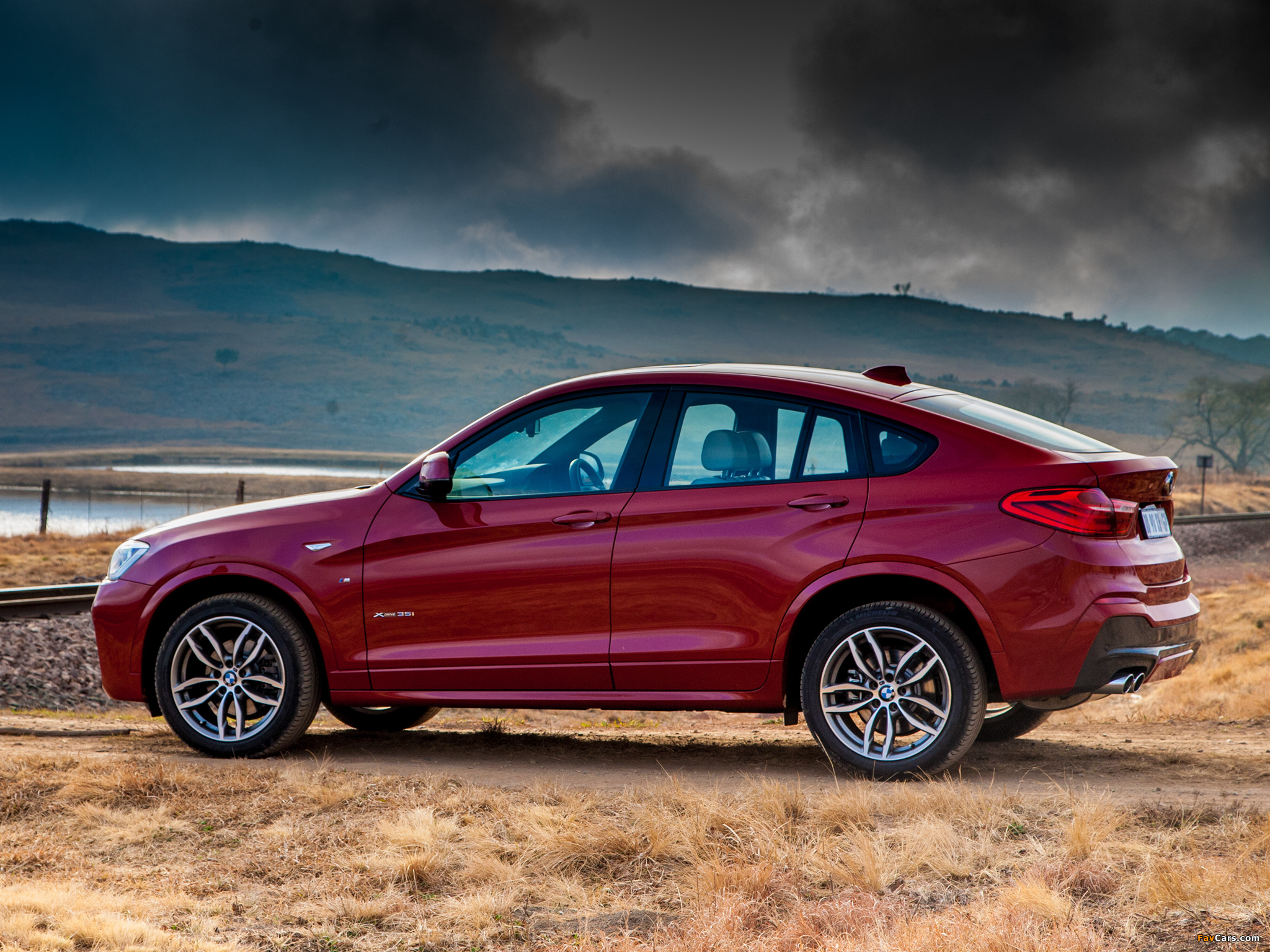 Pictures of BMW X4 xDrive35i M Sports Package ZA-spec (F26) 2014 (2048 x 1536)