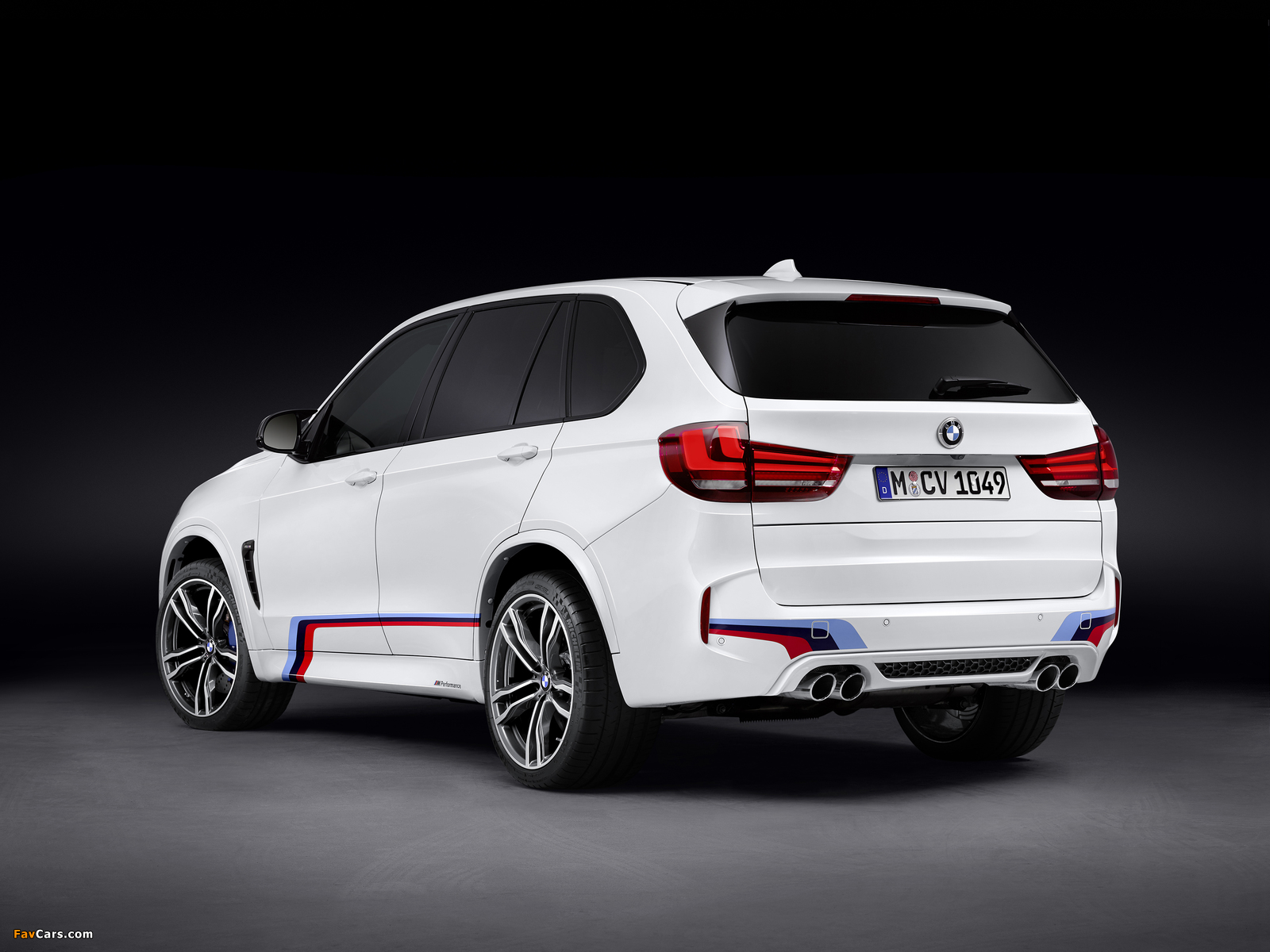 BMW X5 M M Performance Accessories (F85) 2015 images (1600 x 1200)
