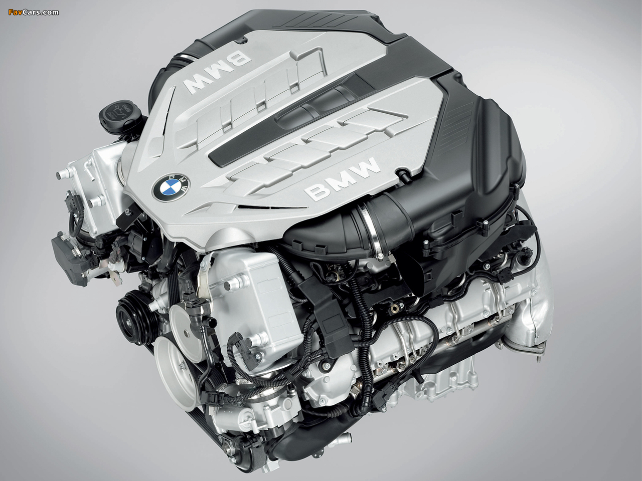 Bmw x6 двигатели. BMW x6 мотор. Двигатель BMW x6m. BMW x6 3.5i, 2008 двигатель. Двигатель БМВ х6 3.0 дизель.