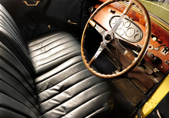 Photos of Bugatti Type 46 Cabriolet by Figoni 1930
