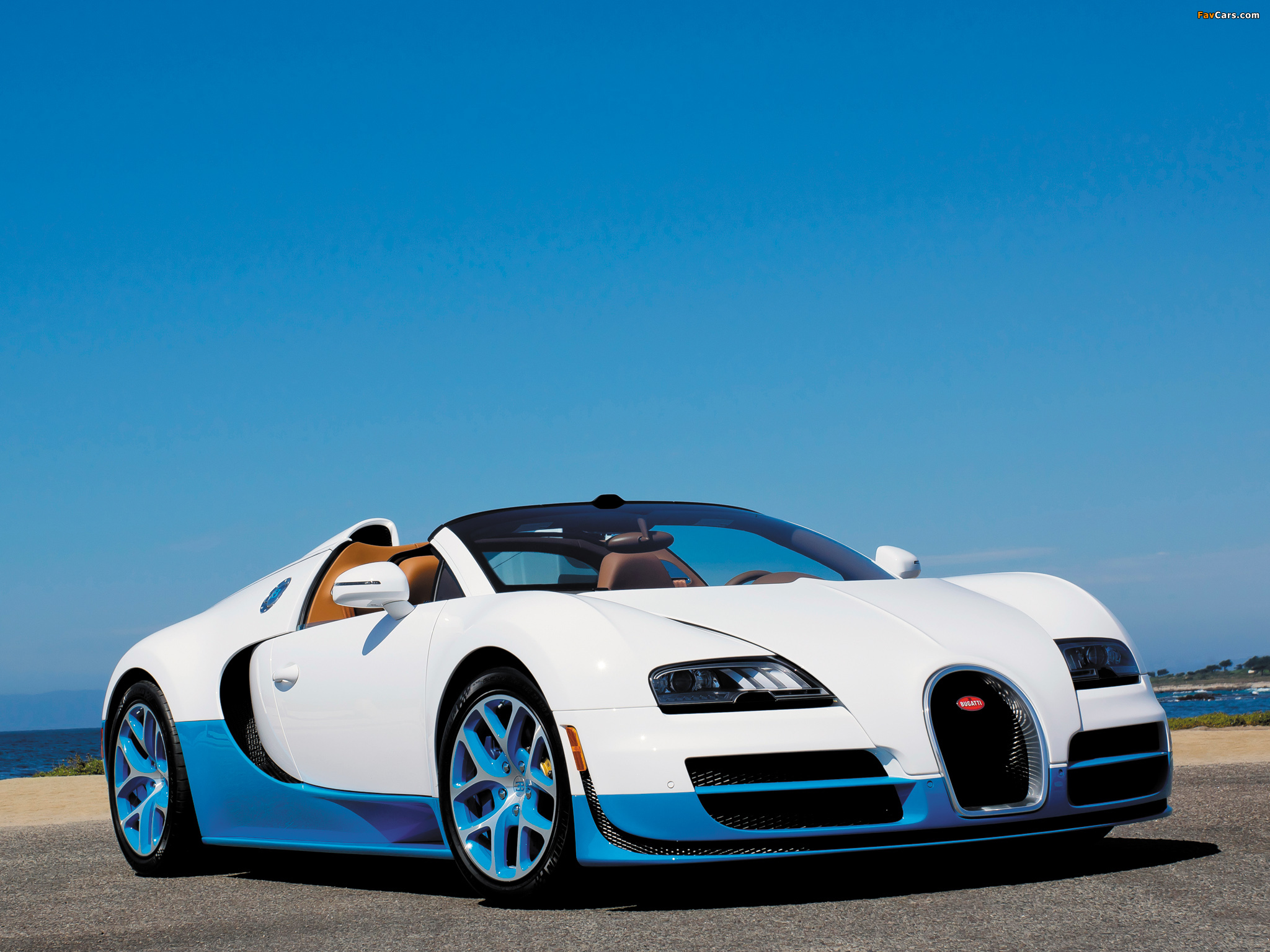 Супер быстрые машины. Bugatti Veyron 16.4 Grand Sport Vitesse. Bugatti Veyron 16.4 super Sport. Бугатти Вейрон 2015 года.