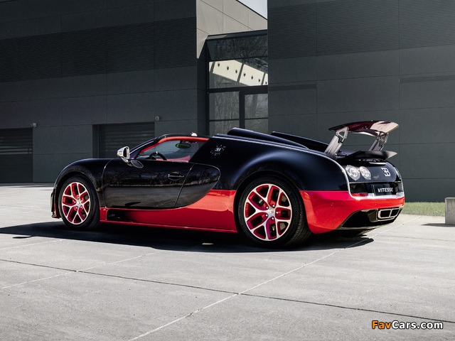 Pictures of Bugatti Veyron Grand Sport Roadster Vitesse 2012 (640 x 480)